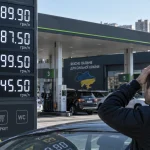 Ціни на бензин і дизель на АЗС України 15 вересня, бензин А-95 подорожчав до 89,90 грн за літр