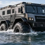 Російський всюдихід «Бурлак» 6×6 долає водойму